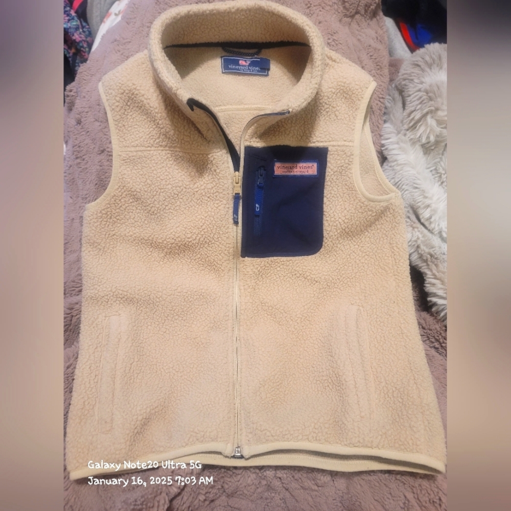 Kids (Boys) GUC Vineyard Vines Fleece vest size: M/L (12-14)